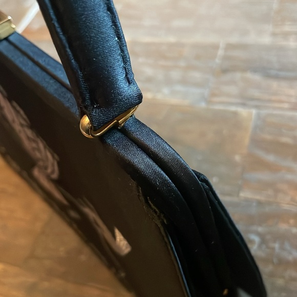 Lulu Guinness We Suffer To Be Beautiful Handbag🖤 - Picture 6 of 13